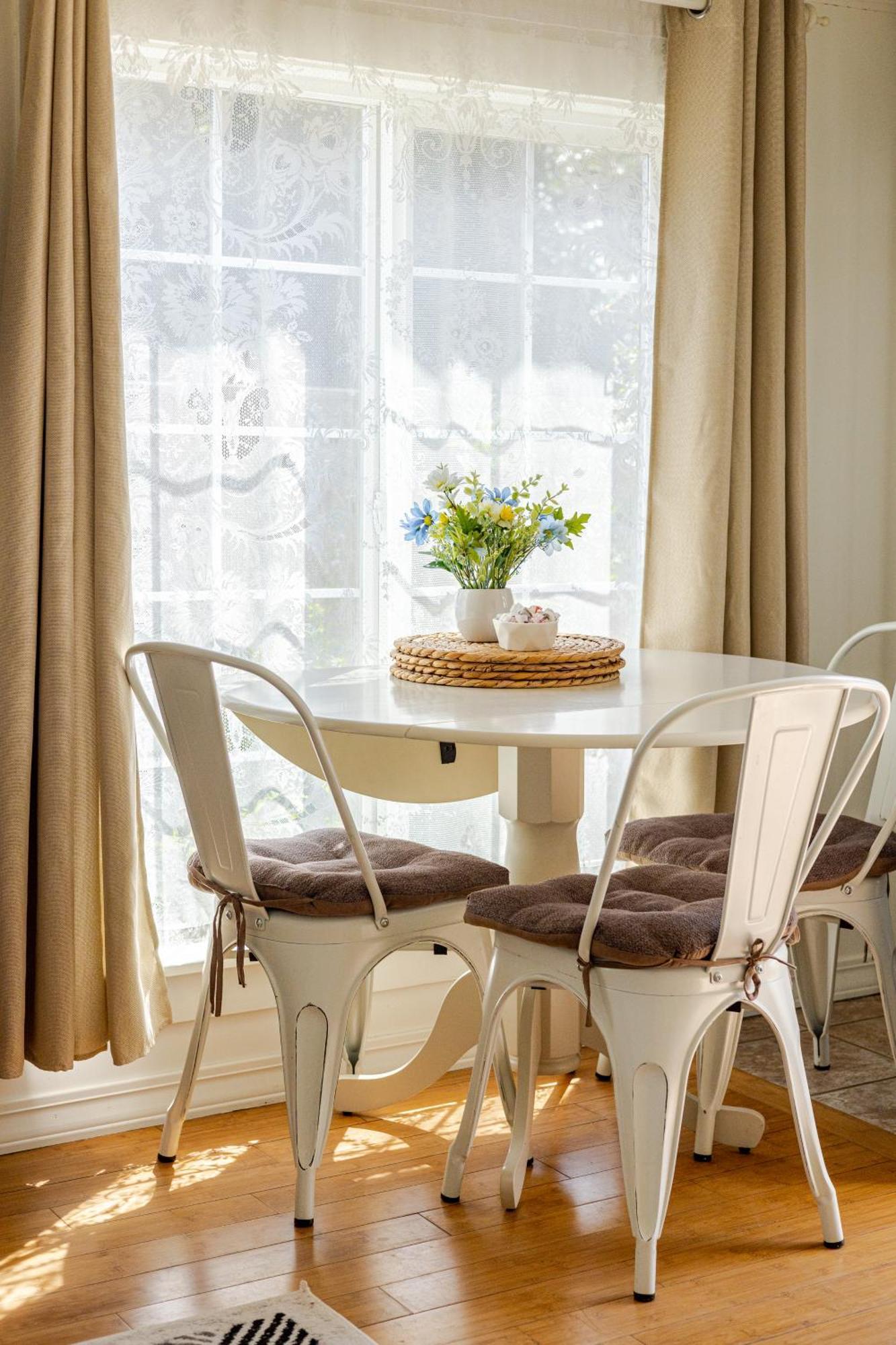 Enchanted Cottages By The Sea Seaview Chambre photo